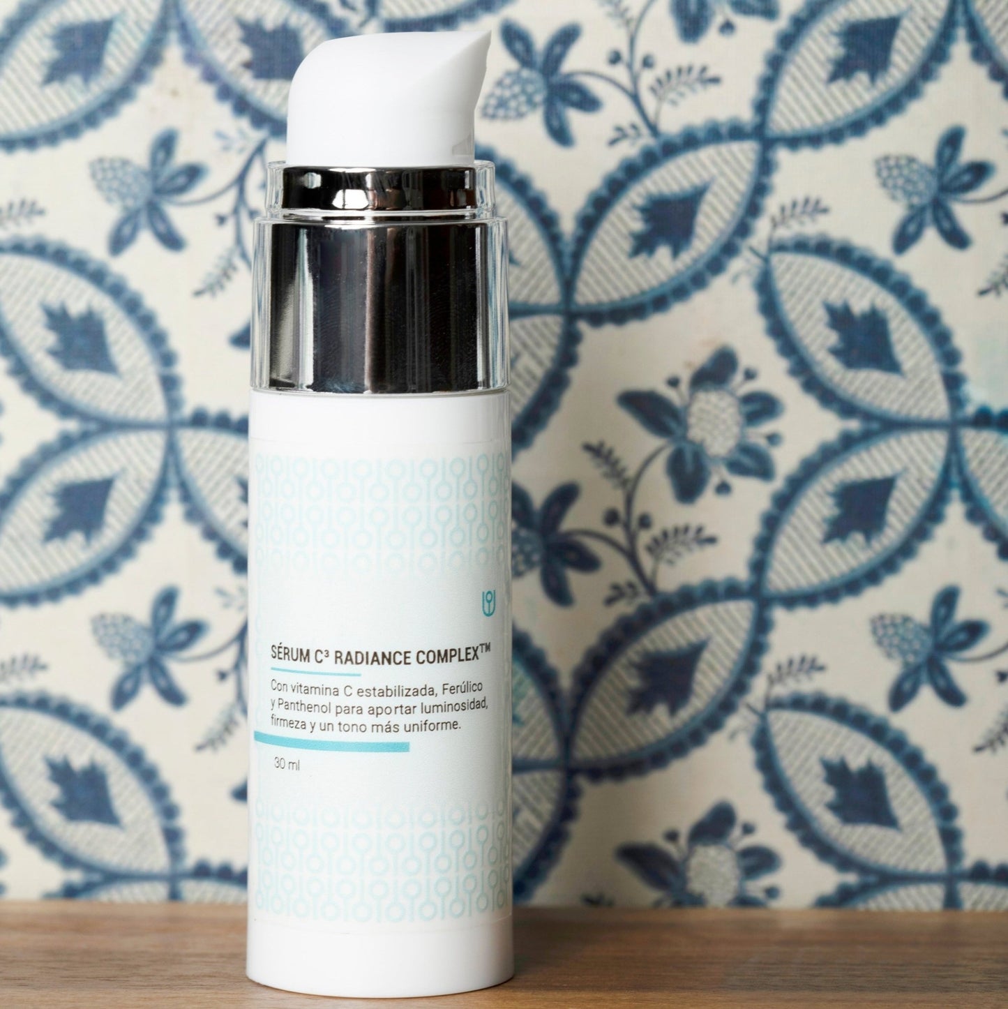 SÉRUM C³ Radiance Complex™: Luminosidad garantizada - Moousee