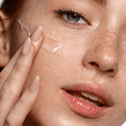 SÉRUM C³ Radiance Complex™: Luminosidad garantizada - Moousee